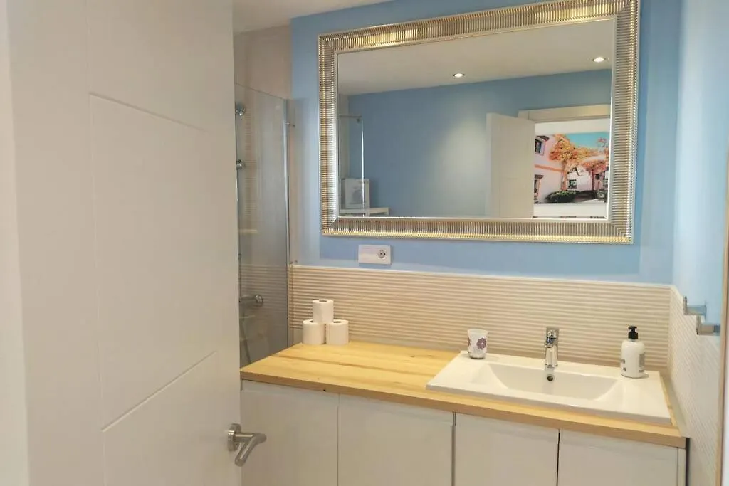 Modern Accommodation In Playa Del Ingles Maspalomas  Spain